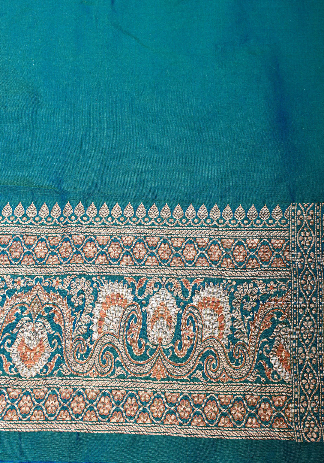 Exquisite Banarasi Silk Saree in Peacock Blue & Green Dual tone with Meenakari Leheria  with Intricate Pallu and Zari  | SILK MARK CERTIFIED