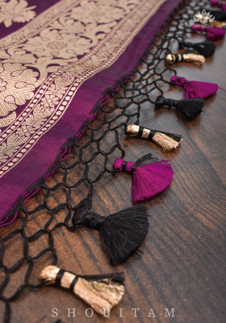 Resplendent Pallu Pure Katan Silk Banarasi Saree with Chunri Butis in plum | SILK MARK CERTIFIED.