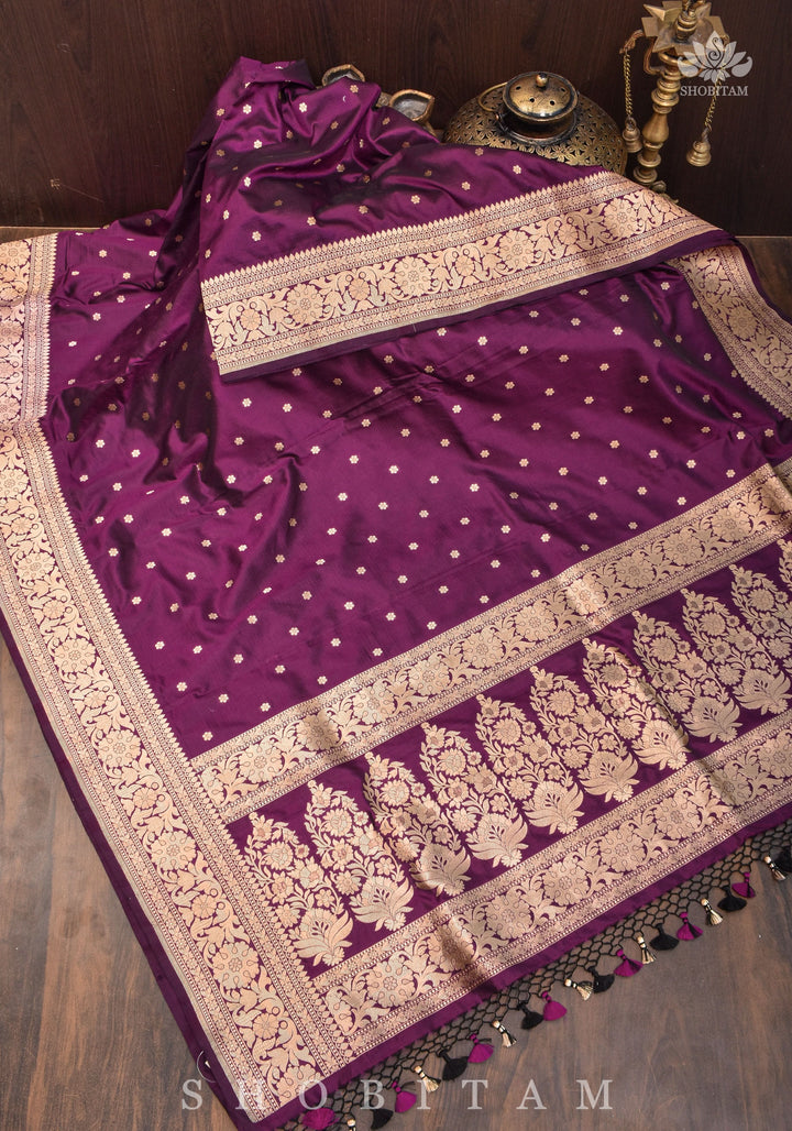 Resplendent Pallu Pure Katan Silk Banarasi Saree with Chunri Butis in plum | SILK MARK CERTIFIED.