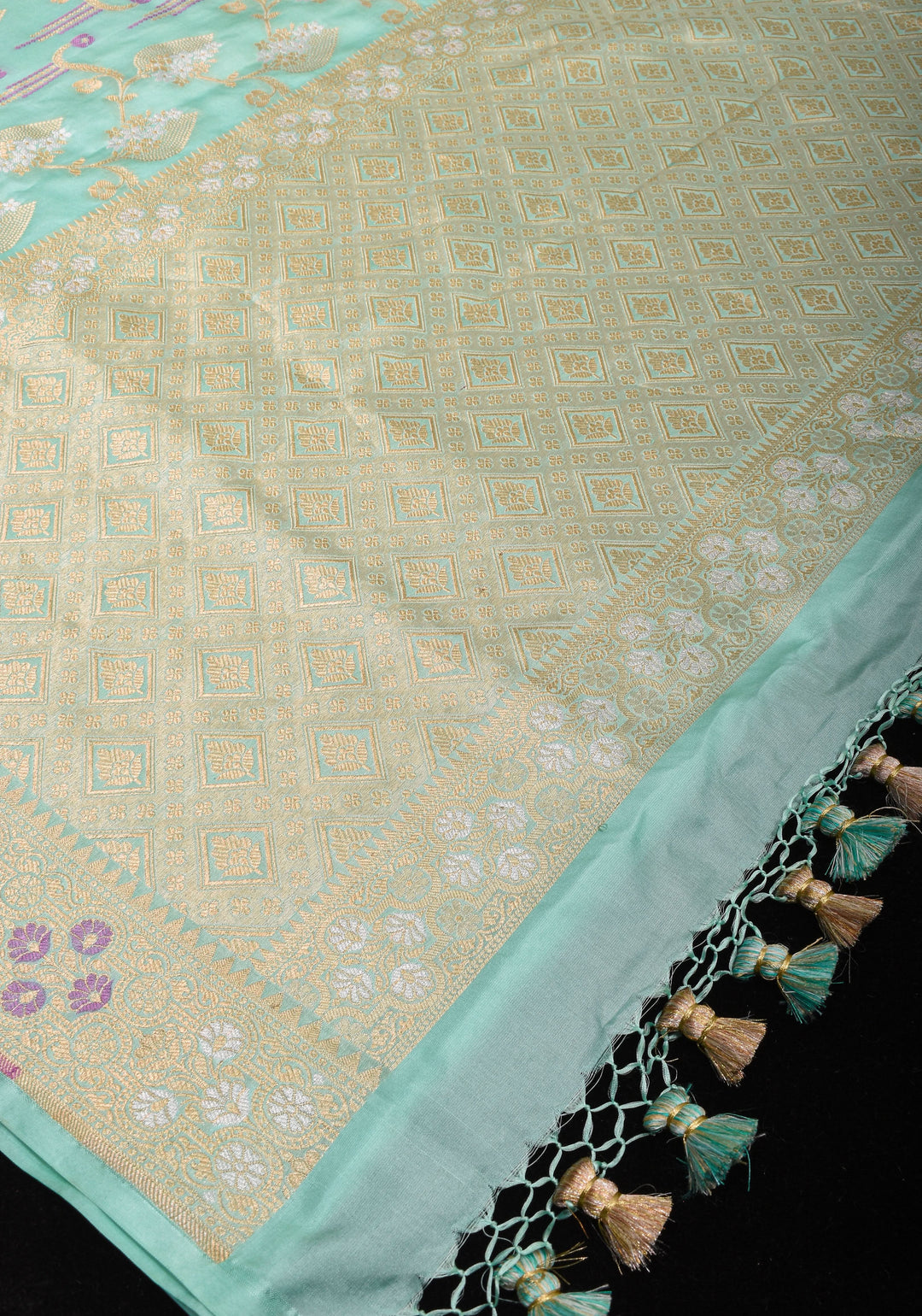 Mint Green Authentic Banarasi Meenakari Jaal Katan Silk Saree | SILK MARK CERTIFIED