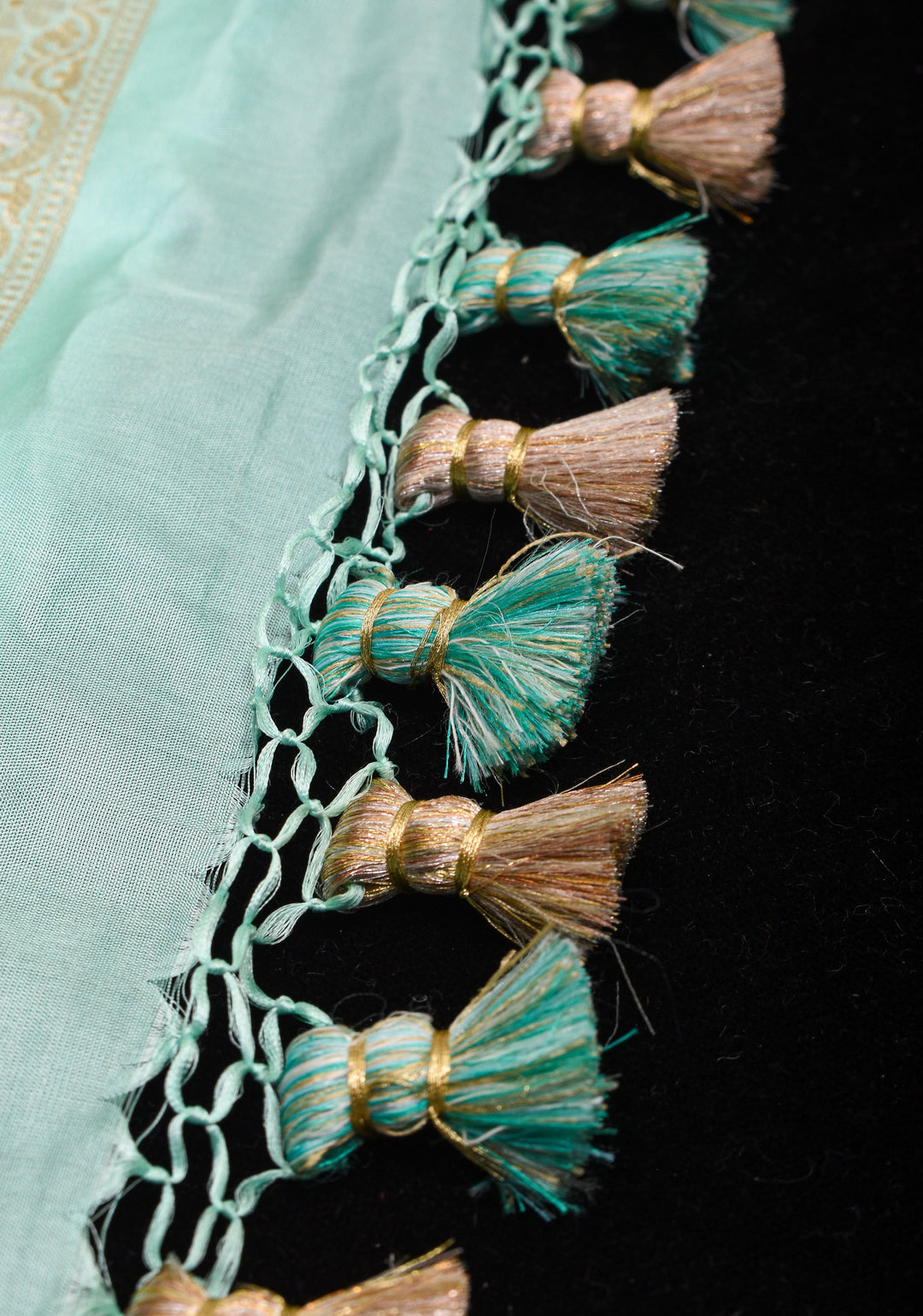Mint Green Authentic Banarasi Meenakari Jaal Katan Silk Saree | SILK MARK CERTIFIED