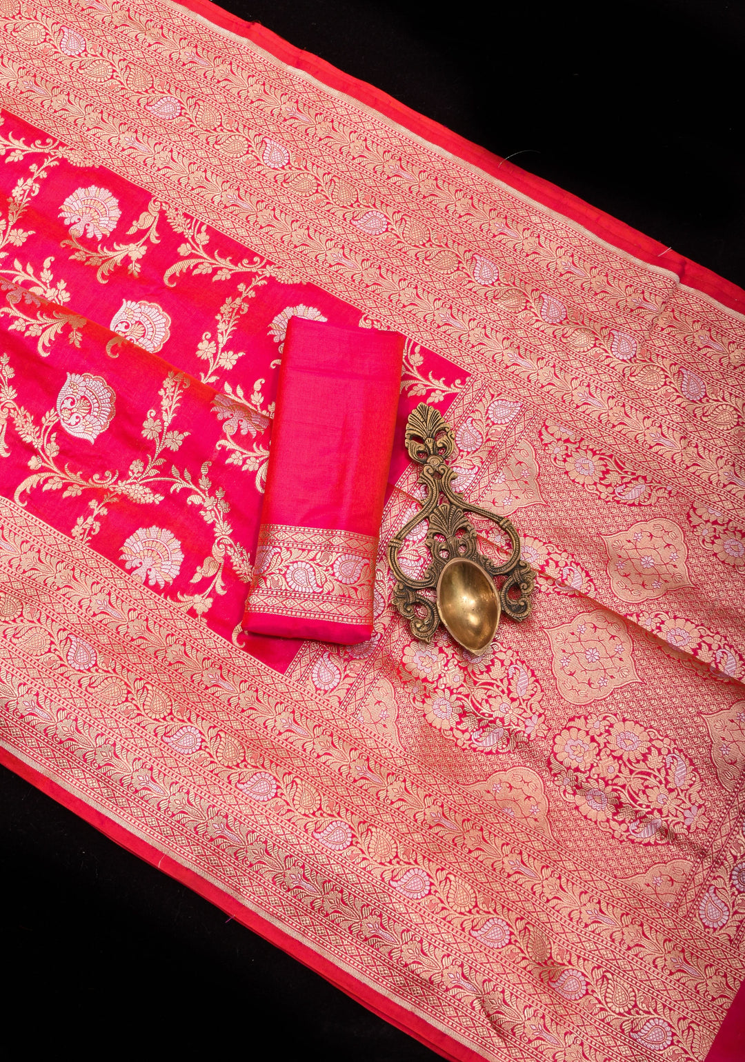 Reddish Pink Dual tone Exquisite Banarasi Katan Silk saree with Florals Alfi Jaal  | SILK MARK CERTIFIED