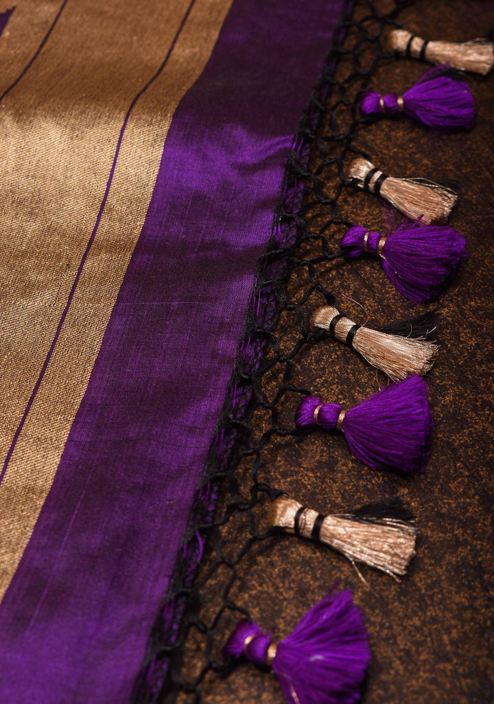 Rangkaat Banarasi Katan Silk Saree In Purple with Floral and Paisley Motifs| SILK MARK CERTIFIED