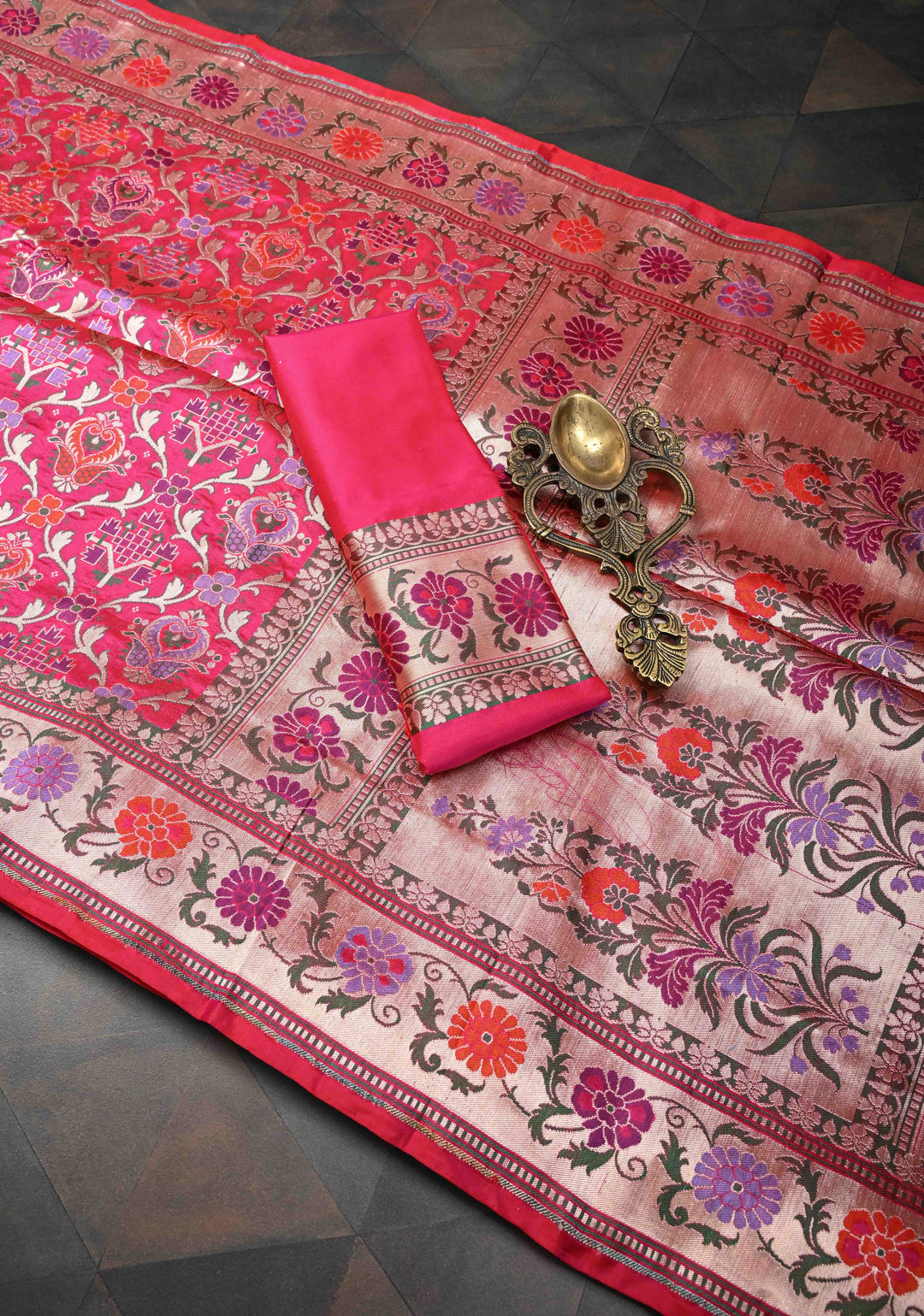 Exquisite Banarasi Patola Meenakari Katan Silk Saree in Red-pink shot color with Intricate Pallu | SILK MARK CERTIFIED