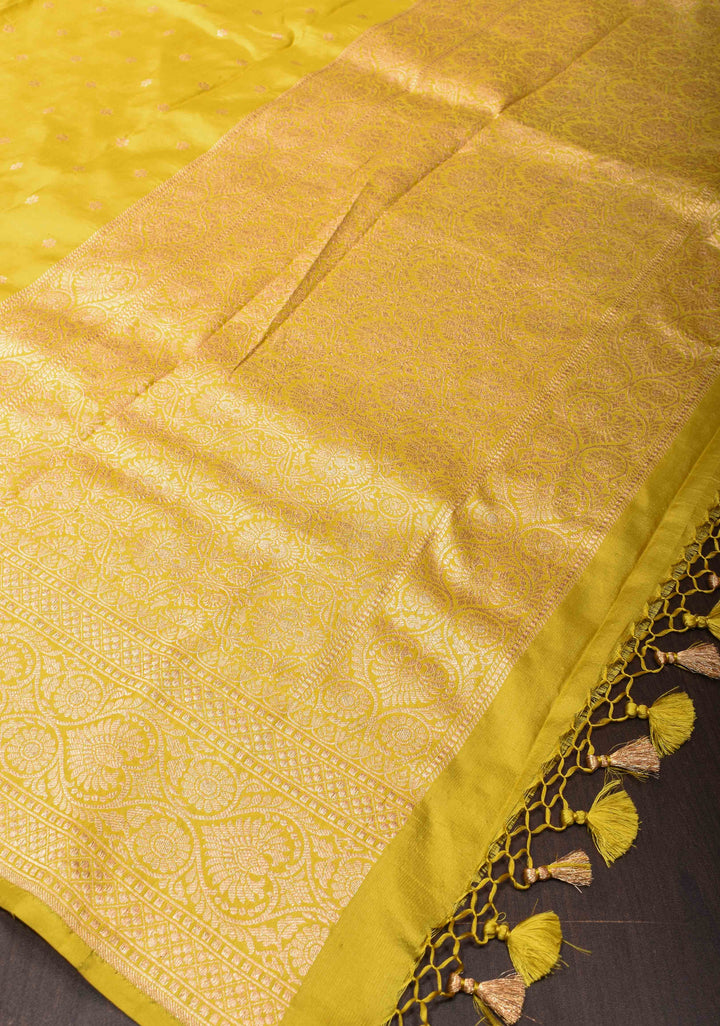 Pale Yellow Banarasi Katan Silk Saree with Chunri Buttis and Zari Borders| SILK MARK CERTIFIED