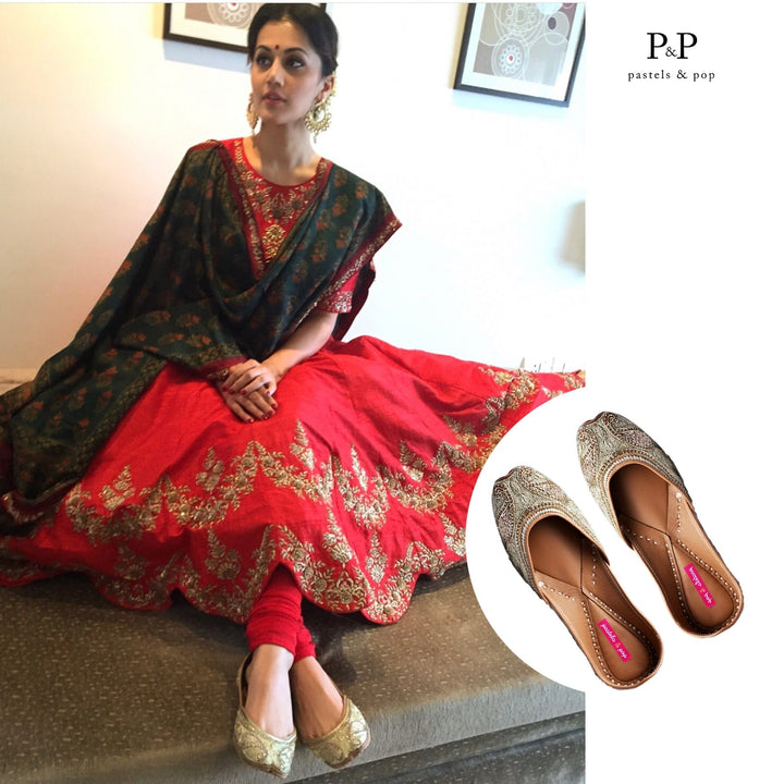 Desire Gold Traditional Paisley Motif Ethnic Mojaris for Women