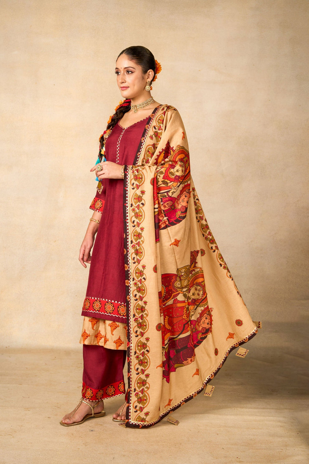 Sita Ram Anant cream dupatta | SHOBITAM