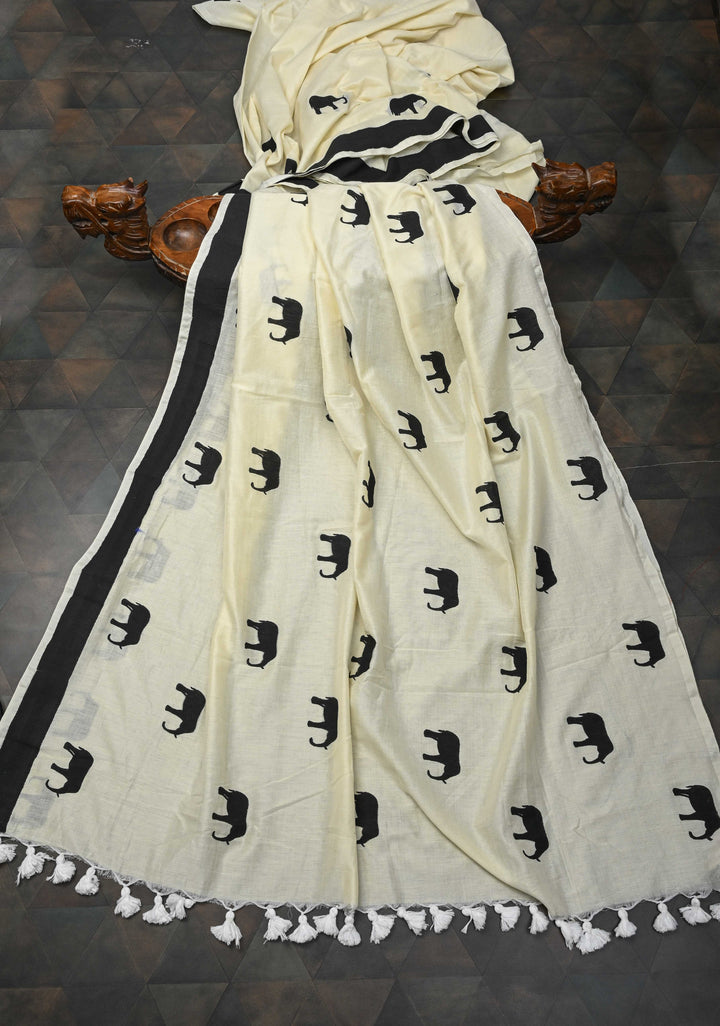Off White Uppada Handloom Cotton Saree with Elephant Buttas and Contrast Border