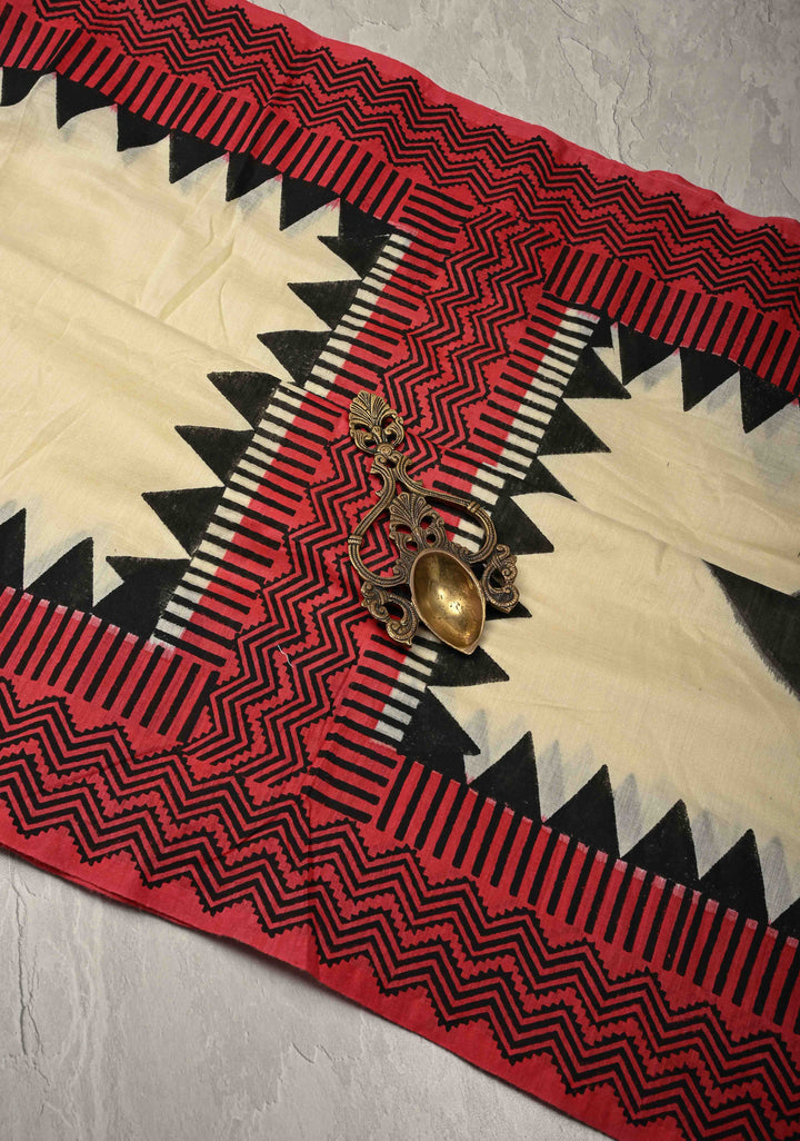 Cream Uppada Handloom Cotton Saree with Contrast Border and Mandala Motifs on Pallu