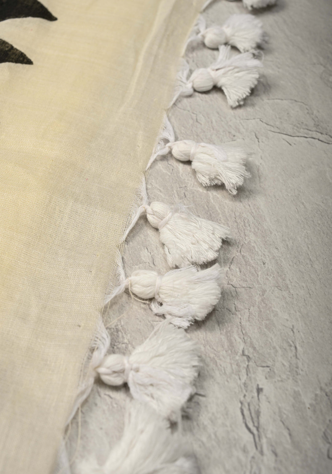 Cream Uppada Handloom Cotton Saree with Contrast Border and Mandala Motifs on Pallu