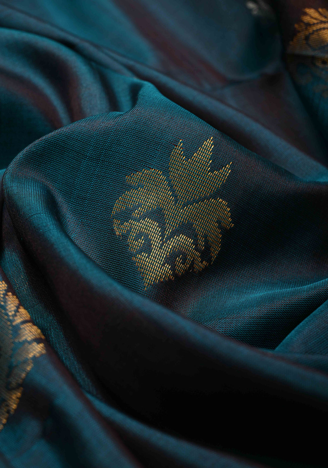 Teal Uppada Handloom Silk Saree with Sona Rupa Buttas and Contrast Brocade Border| SILK MARK CERTIFIED