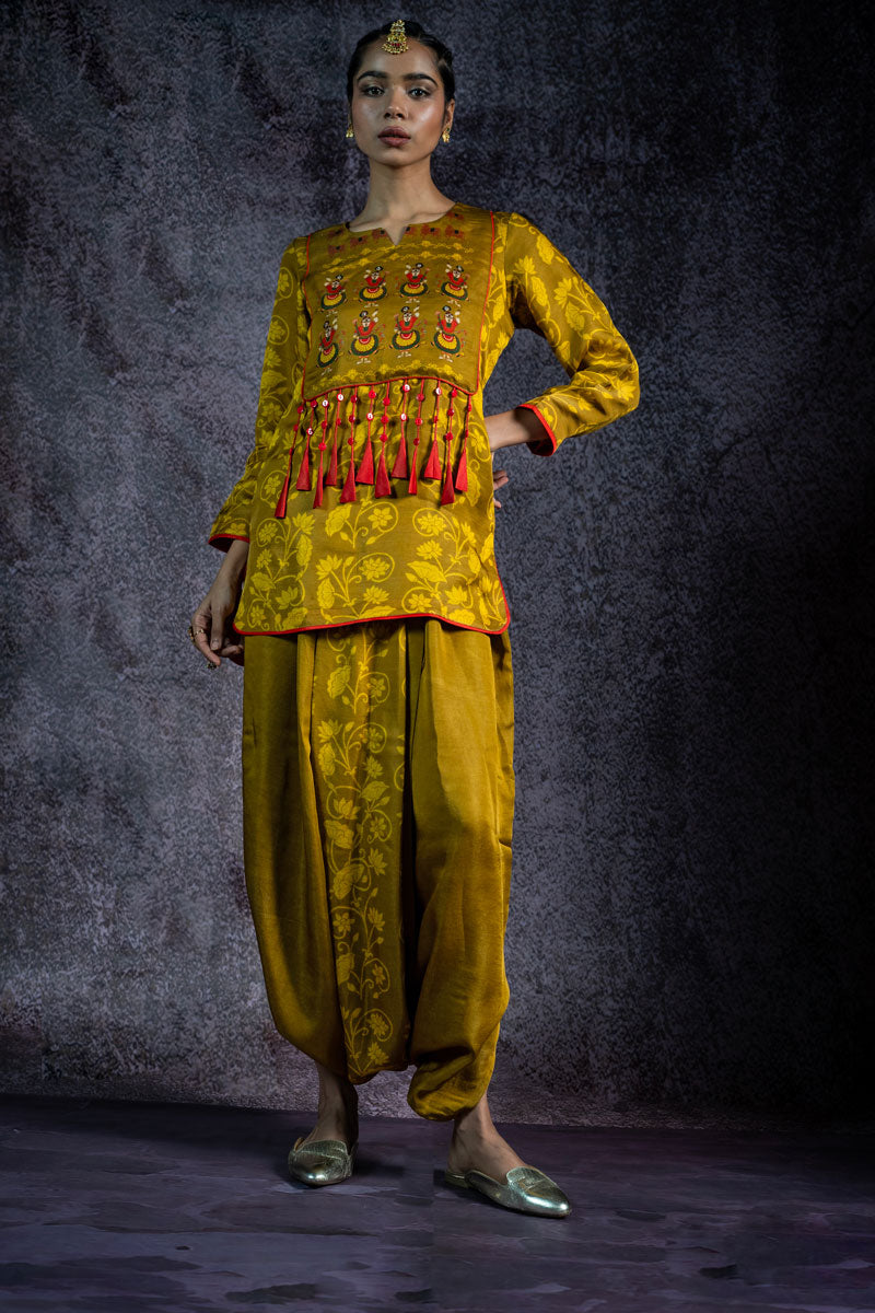 VRAJ LEELA METALLIC OLIVE KURTA + DHOTI ( SET OF 2 | SHOBITAM