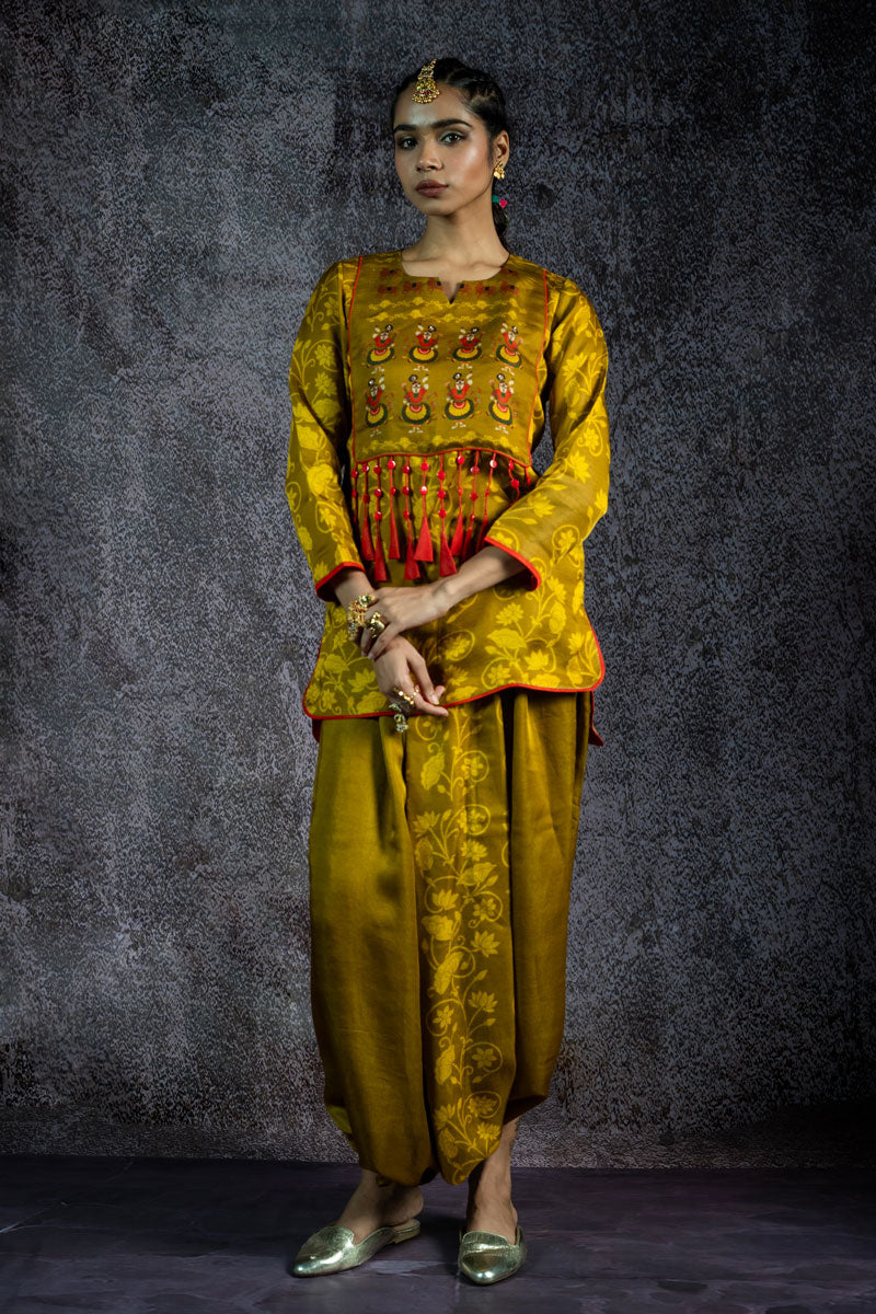 VRAJ LEELA METALLIC OLIVE KURTA + DHOTI ( SET OF 2 | SHOBITAM