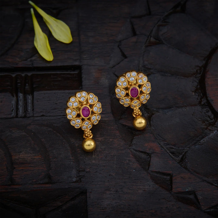 Pure 92.5 Surkh Phool Studs