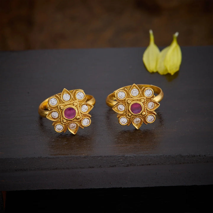 Pure 92.5 Silver, Gold Plated Toepari