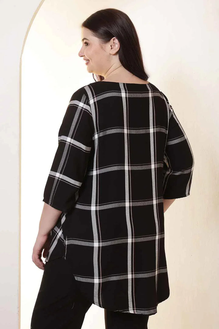 Plus Size Black & White Checkered V-Neck Rayon Twill Top in Cotton | Made to Order