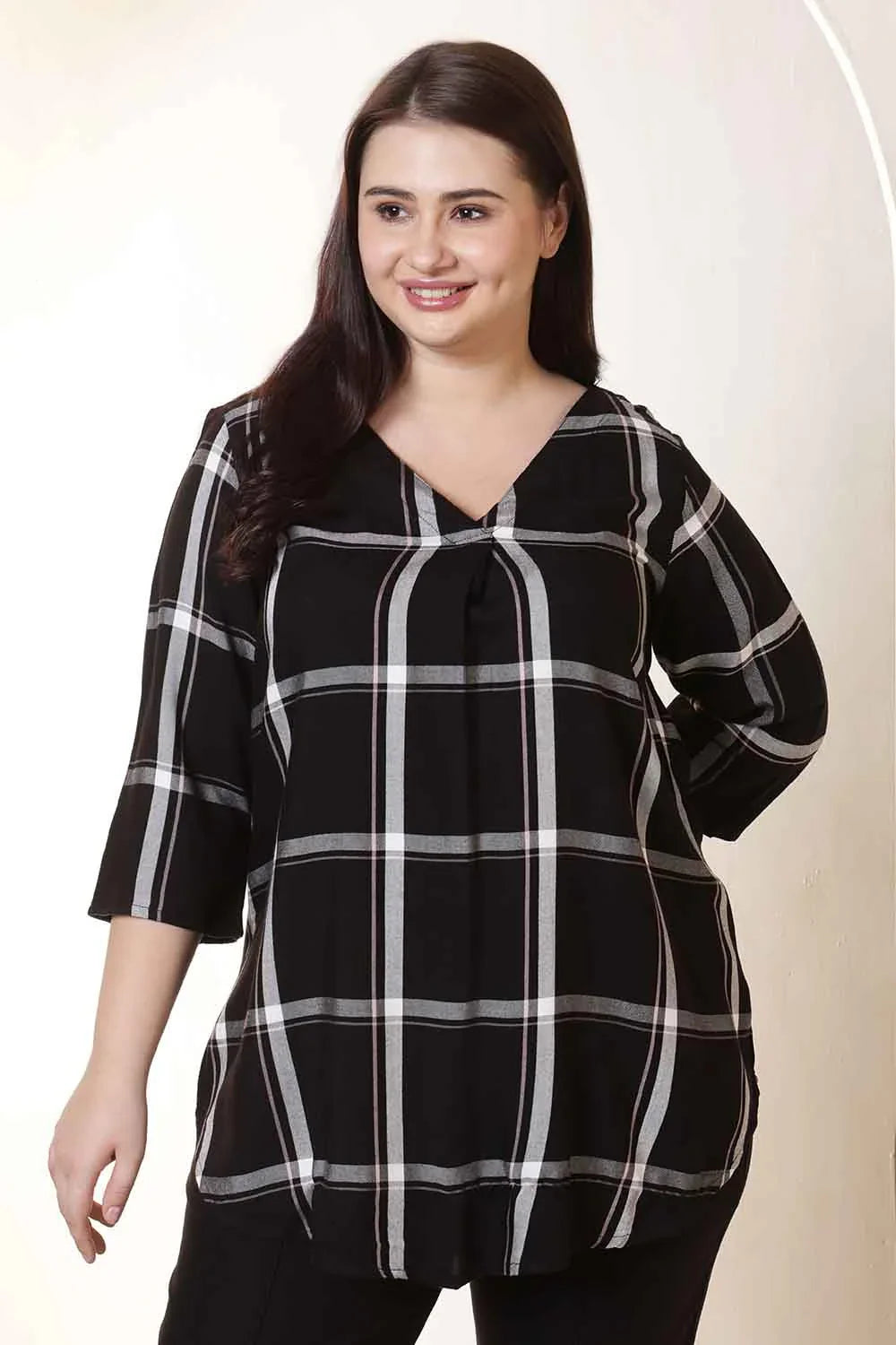 Plus Size Black & White Checkered V-Neck Rayon Twill Top in Cotton | Made to Order