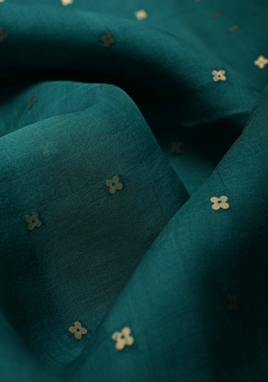 Teal Matka Muslin Silk Saree with Pocket Sequins and Minimal Zari Border | SILK MARK CERTIFIED