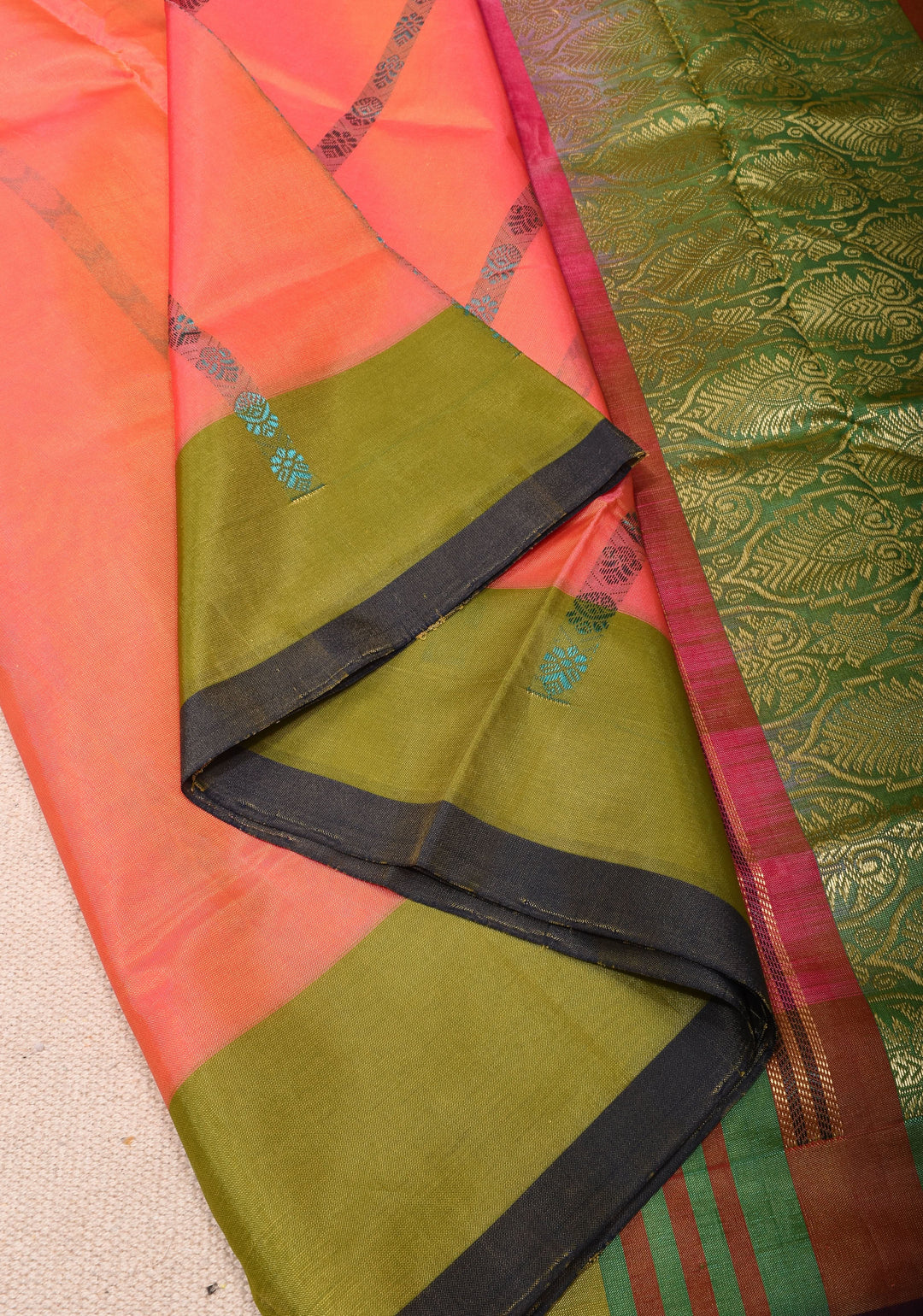 Vegan Silk Handloom Saree in Peach Dual Tone with Green Contrast, No Blouse piece