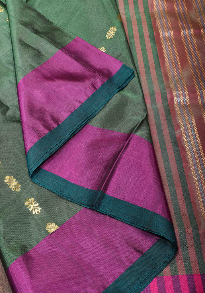 Elegant Green Vegan Handloom Saree with Dual-Tone Border and Resham Work, no Blouse piece