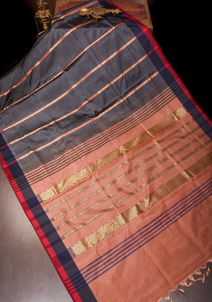 Vegan Silk Handloom Saree in Dark Grey with Contrast Pallu, No Blouse piece