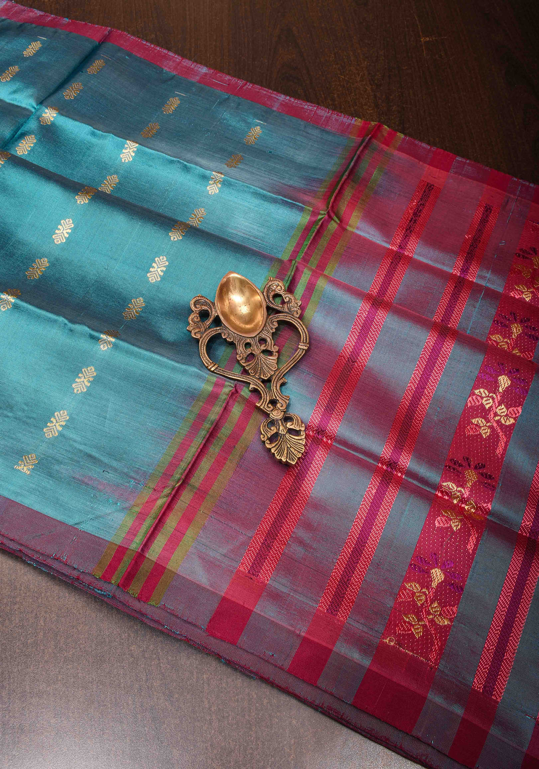 Vegan Silk Handloom Saree in Bluish Cyan with Resham Buttas and Contrast Pallu , No Blouse piece