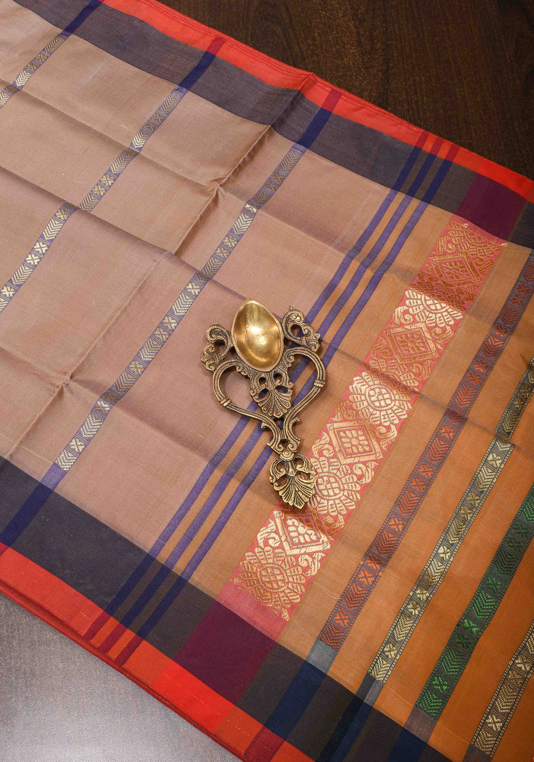 Vegan Silk Handloom Saree in Rosy Brown with Resham Buttas and Contrast Pallu, No Blouse piece