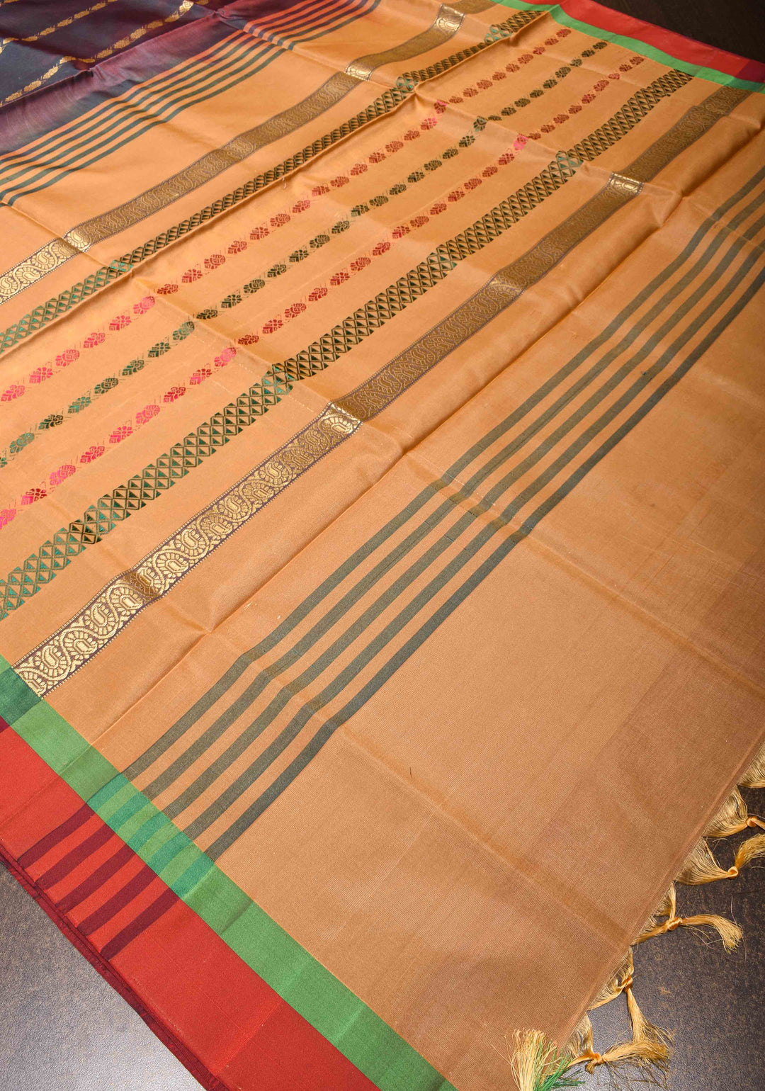 Vegan Silk Handloom Saree in Dark Mauve with Resham Buttas and Contrast Pallu, No Blouse piece