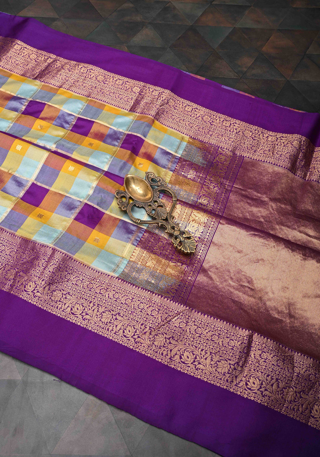 Pre Order - Exquisite Vidya Balan Checks Banarasi Silk Saree with Buttas and Kanjivaram Style Borders | SILK MARK CERTIFIED