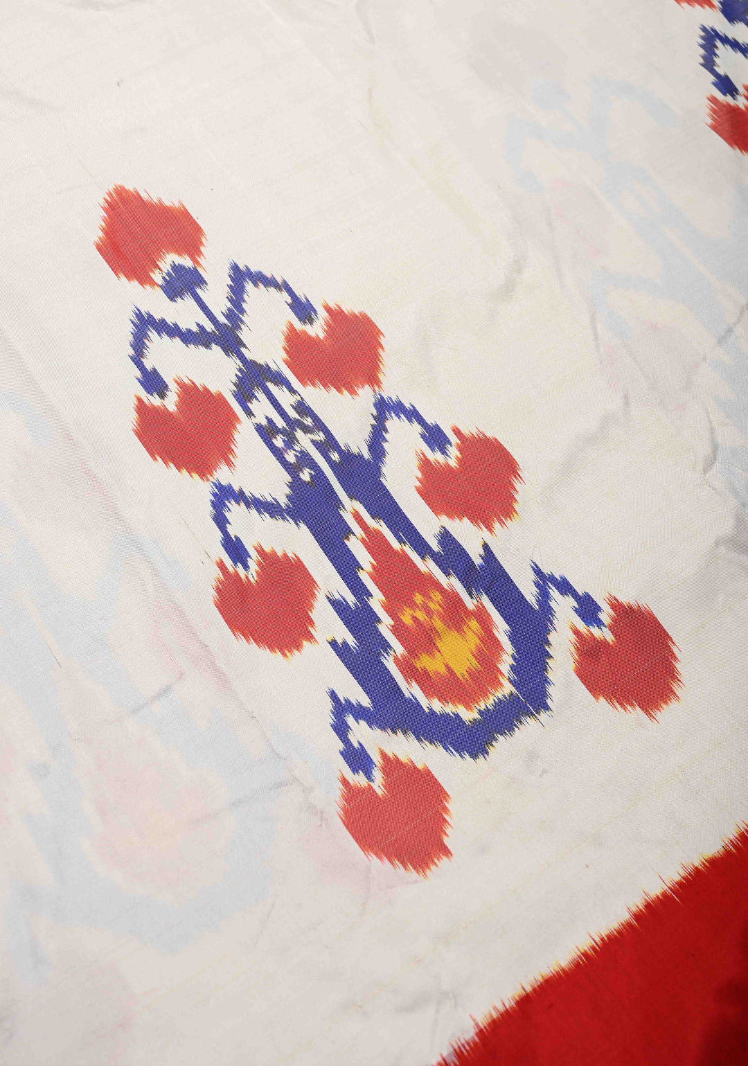 White Pochampally Ikkat Pure Silk Saree with Blue and Red Panel Border | SILK MARK CERTIFIED