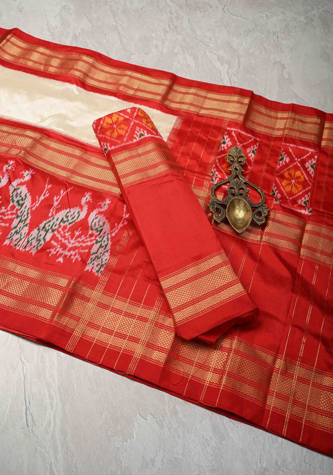 Ivory Patola Kanjivaram Fusion Silk Saree with Zari Border and ikkat pallu | SILK MARK CERTIFIED