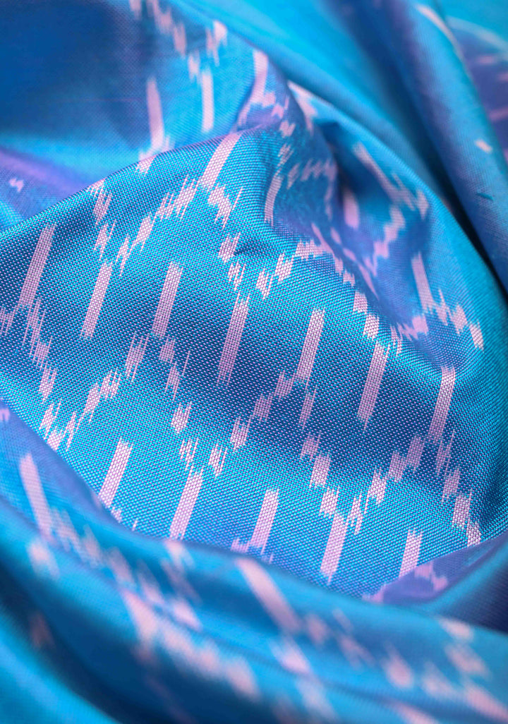 Blue Dual tone Pochampally Ikkat Pure Silk Saree with Ikkat Weave and Contrast Wide Border  | SILK MARK CERTIFIED