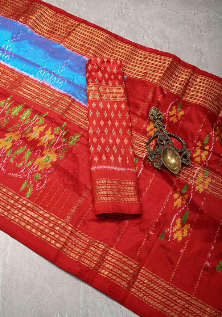 Blue Dual tone Pochampally Ikkat Pure Silk Saree with Ikkat Weave and Contrast Wide Border  | SILK MARK CERTIFIED
