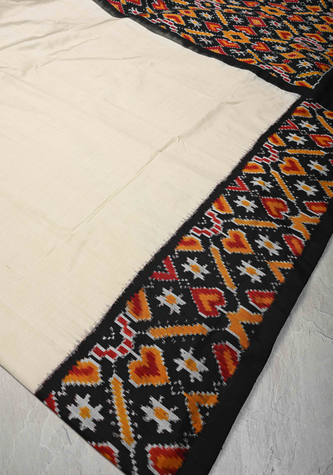 Ivory Pochampally Ikkat Pure Silk Saree with Contrast Ikkat Weave Border  | SILK MARK CERTIFIED