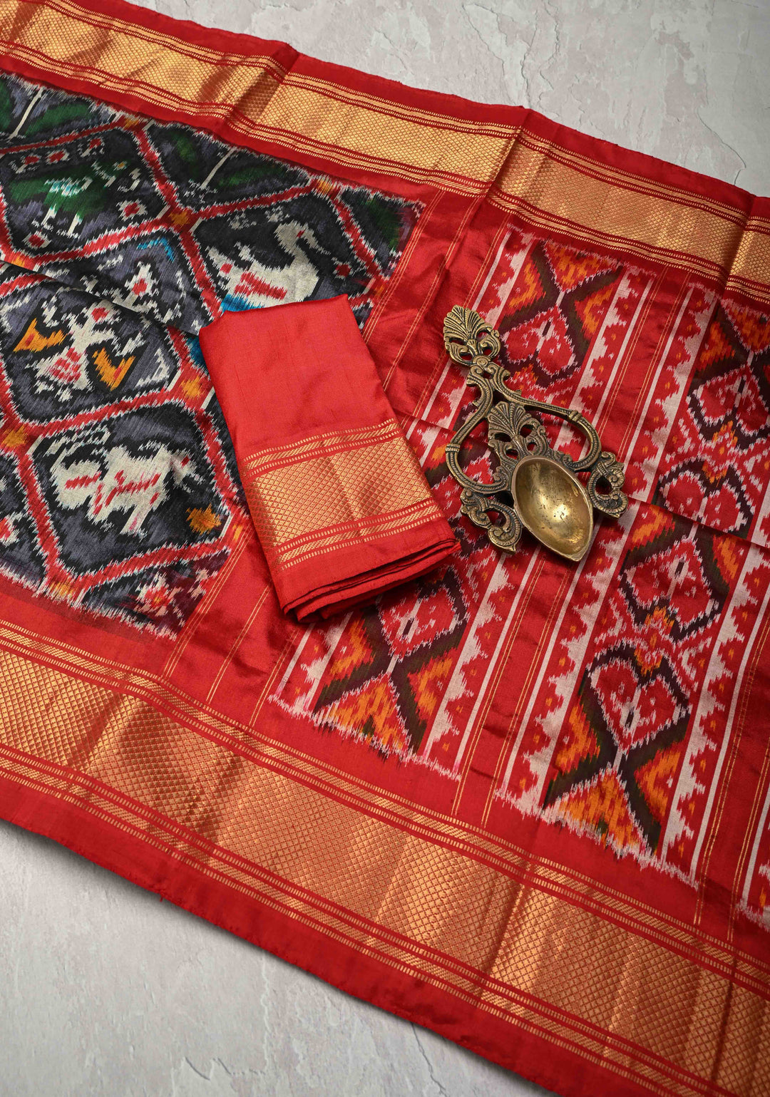 Black-Gray Pochampally Ikkat Pure Silk Saree Patola Brocade and Contrast Zari Border | SILK MARK CERTIFIED