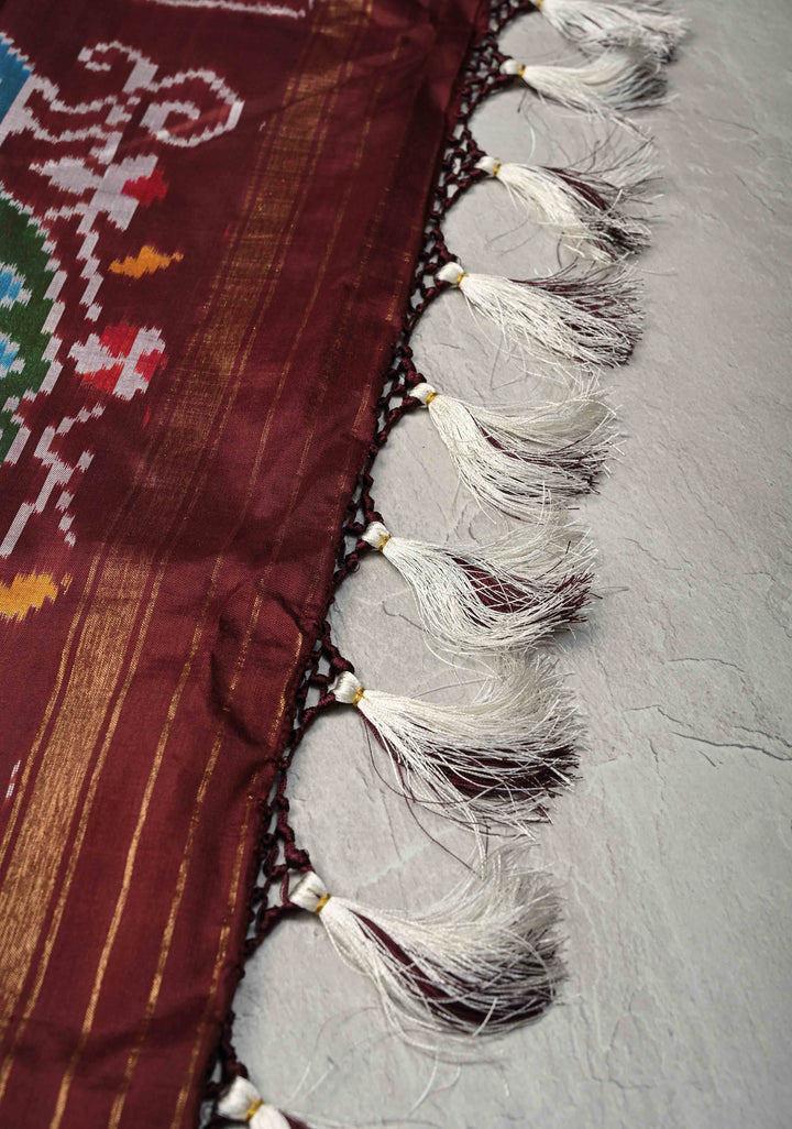 Off White Pochampally Ikkat Pure Silk Saree with Peacock Motifs and Contrast Zari Border | SILK MARK CERTIFIED