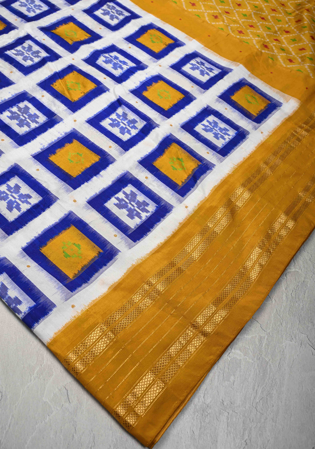 Off White Pochampally Ikkat Pure Silk Saree with Geometric Pattern and Contrast Zari Border | SILK MARK CERTIFIED