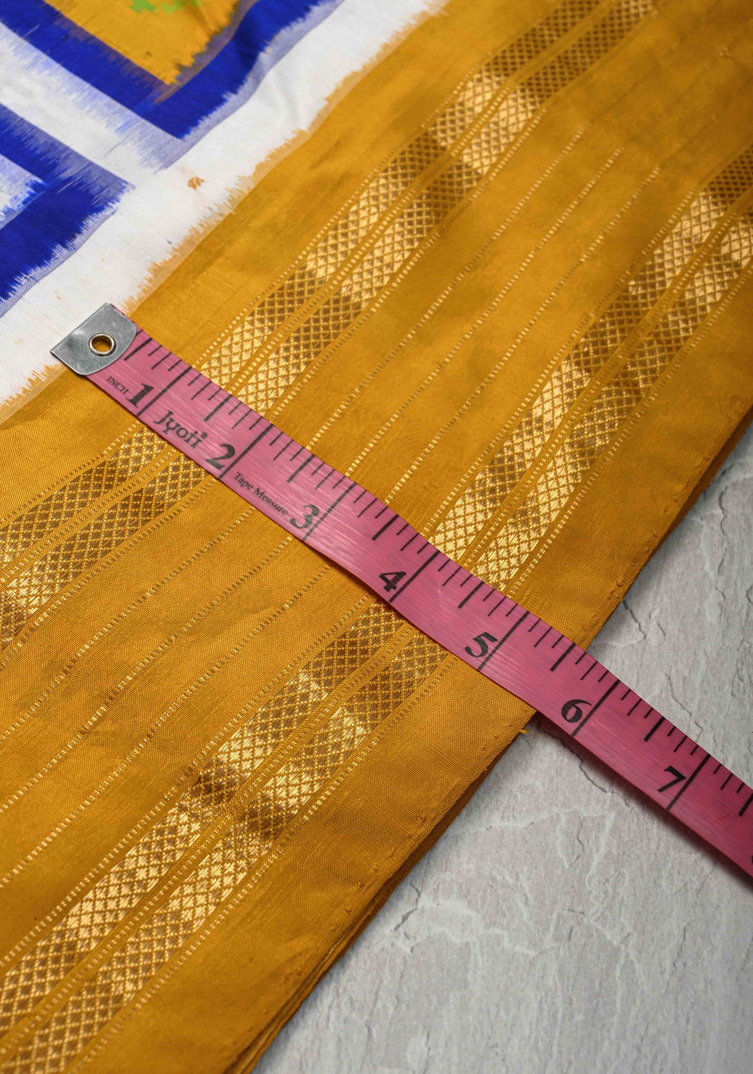 Off White Pochampally Ikkat Pure Silk Saree with Geometric Pattern and Contrast Zari Border | SILK MARK CERTIFIED