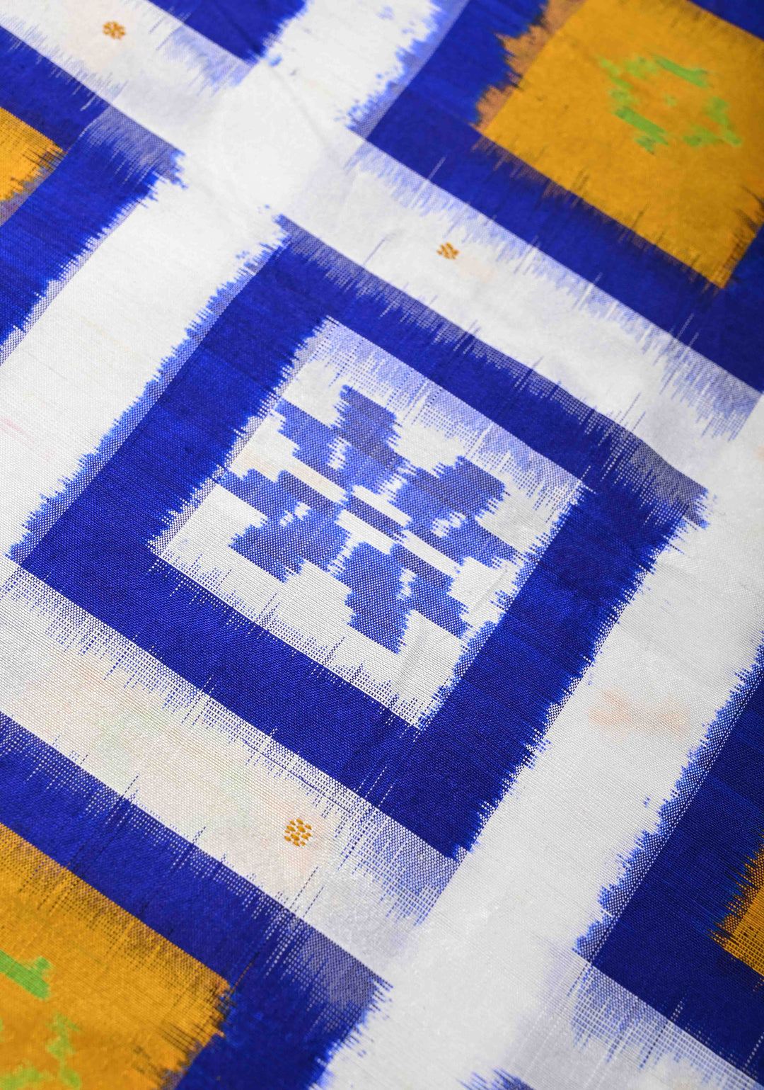 Off White Pochampally Ikkat Pure Silk Saree with Geometric Pattern and Contrast Zari Border | SILK MARK CERTIFIED