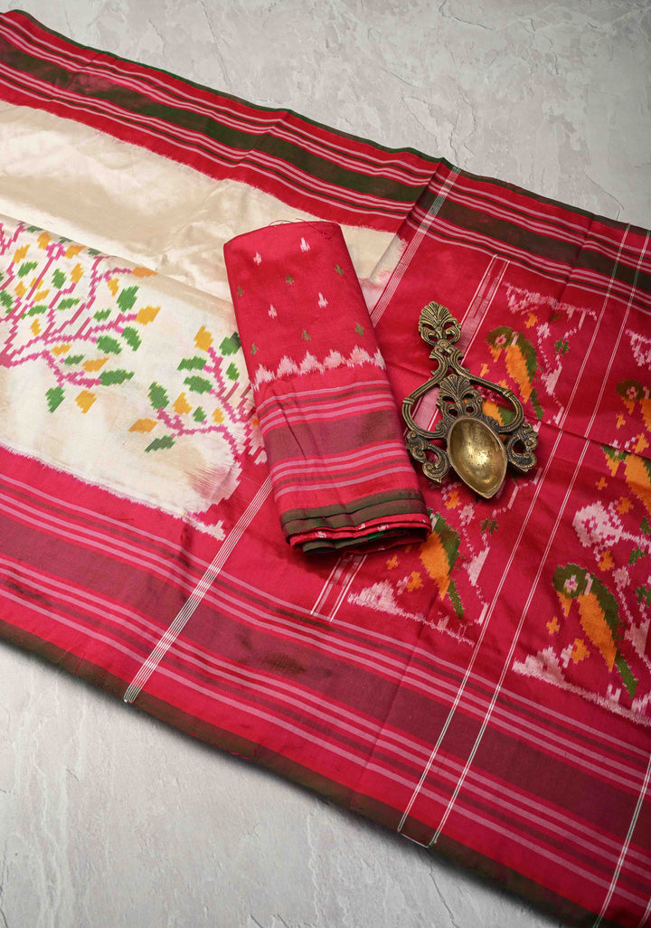 Off White Pochampally  Pure Silk Saree with Ikkat Tree motifs Contrast Border | SILK MARK CERTIFIED