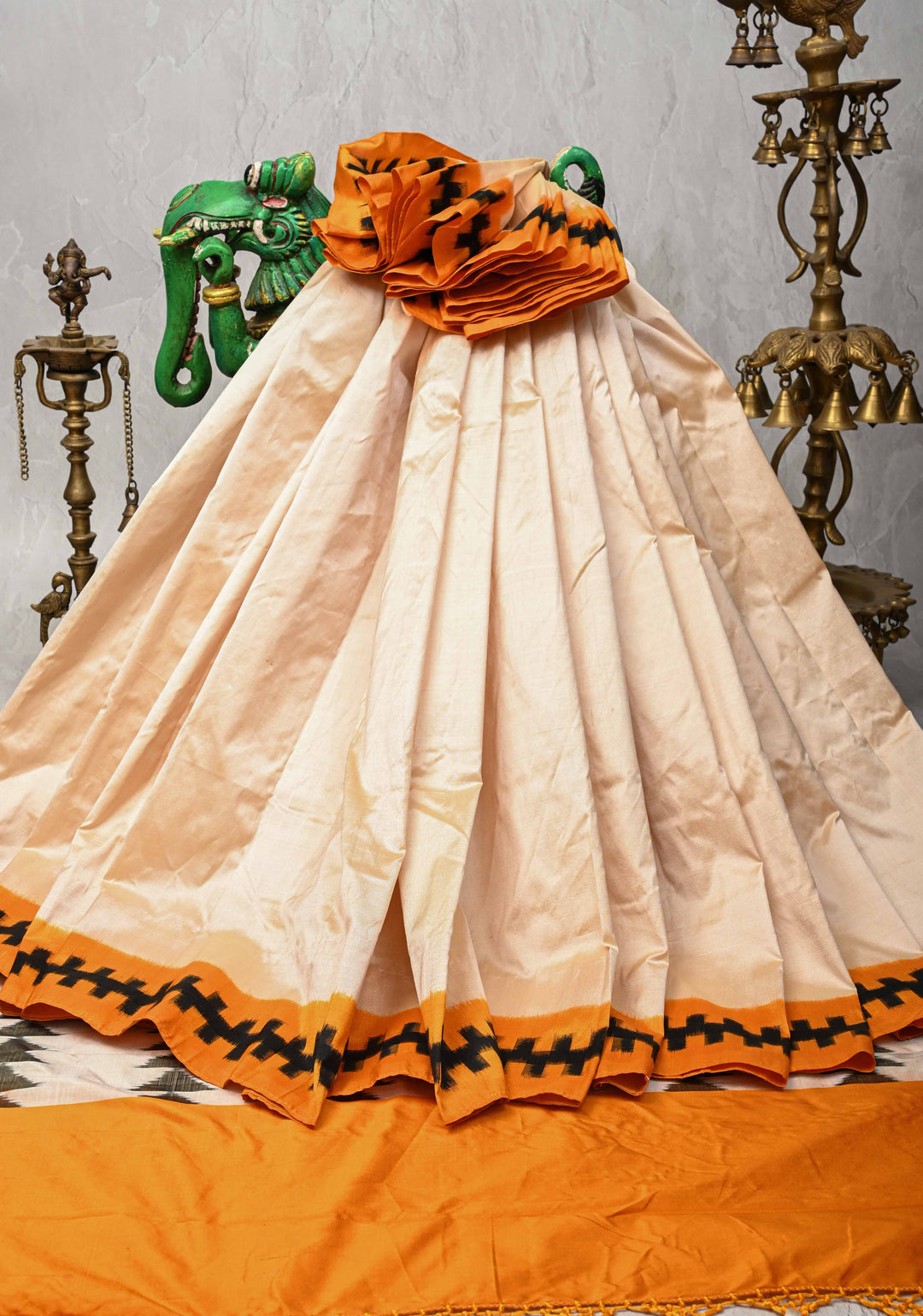 Off White Pochampally Ikkat Pure Silk Saree with Contrast Mustard Border | SILK MARK CERTIFIED