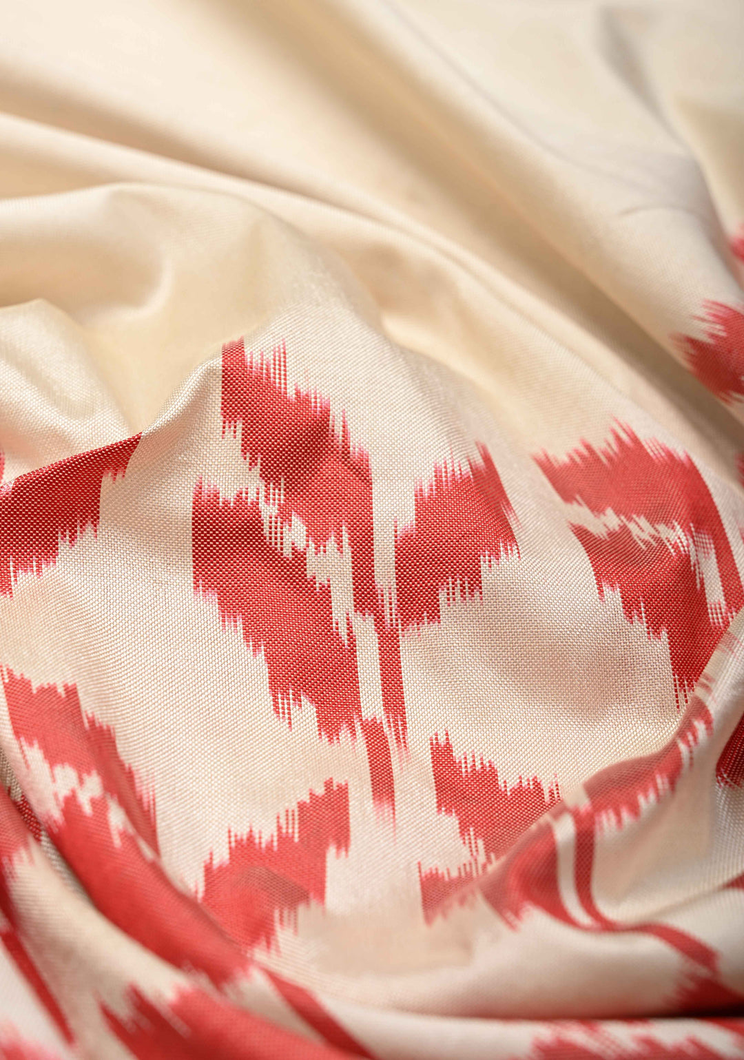 Off White Pochampally Ikkat Pure Silk Saree with Contrast Zari Border | SILK MARK CERTIFIED