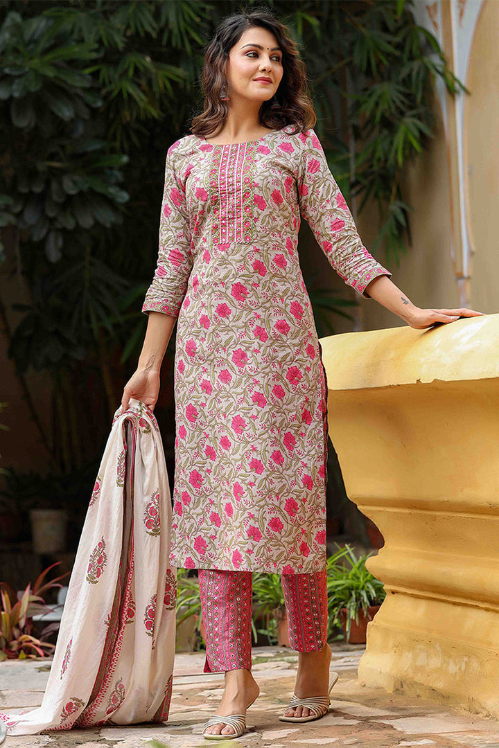Grey Rayon Blend Ethnic Motifs Printed Straight Suit Set | SHOBITAM