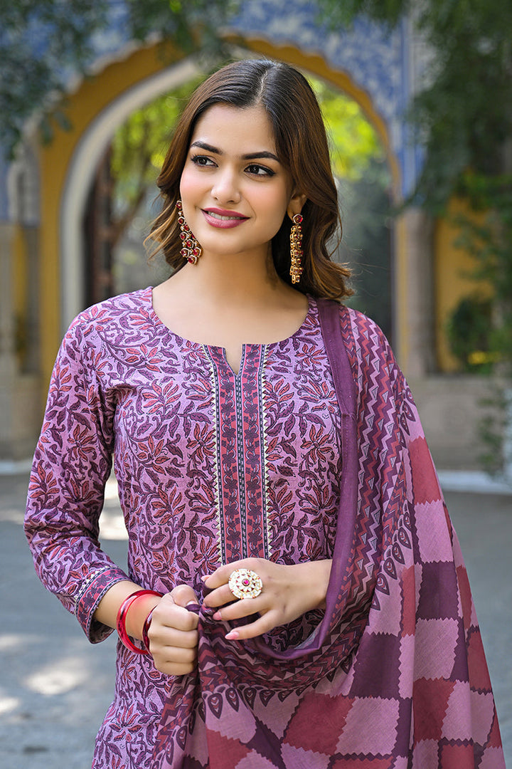Pink Cotton Blend Floral Printed Straight Suit Set | SHOBITAM