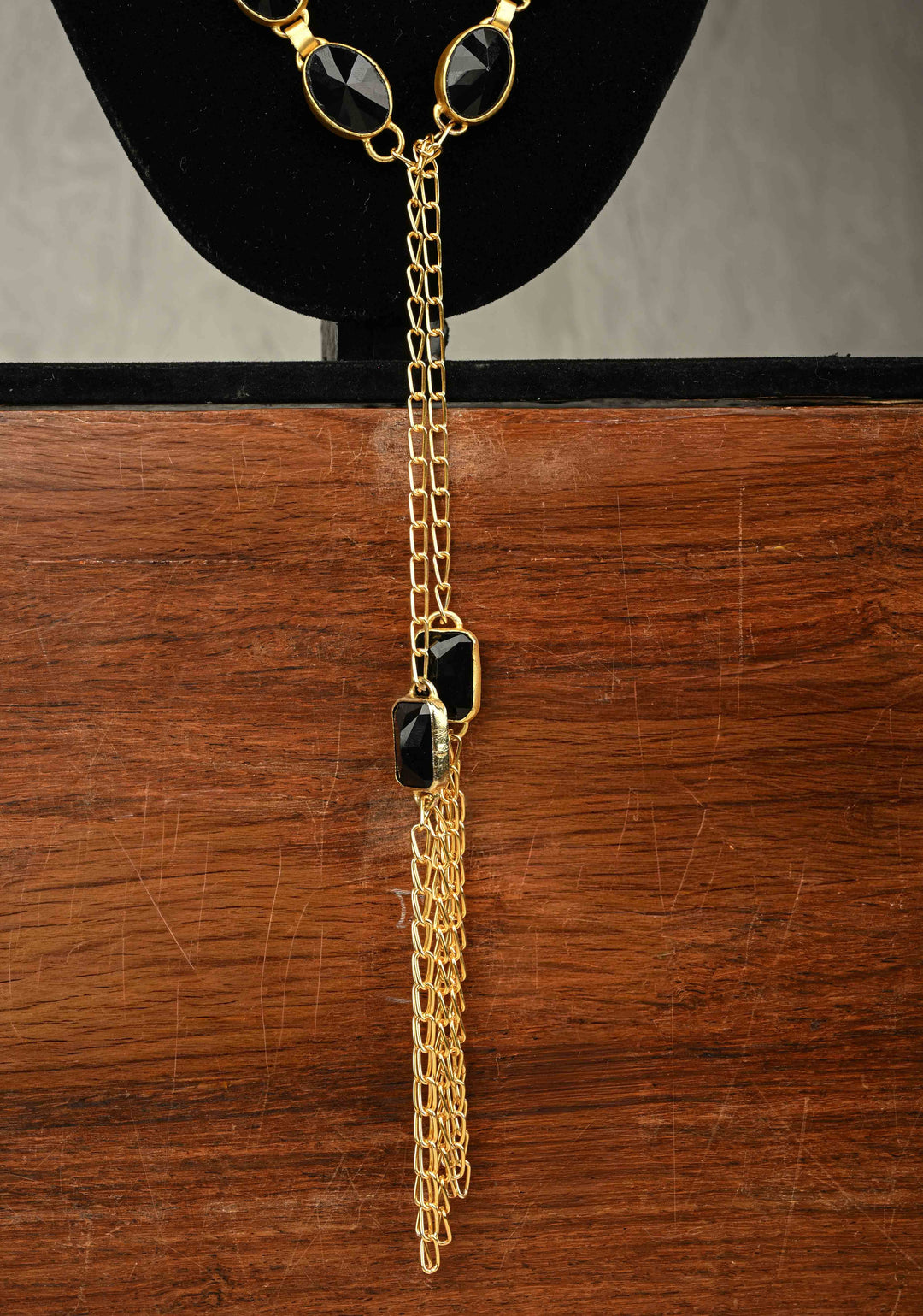 Black onyx and Glass Tie-Style Necklace