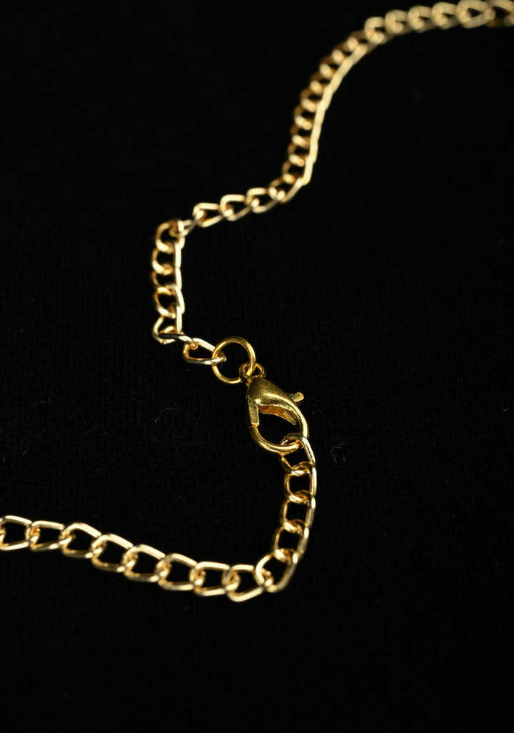 Green Ropada Chain Necklace and Lotus Motifs