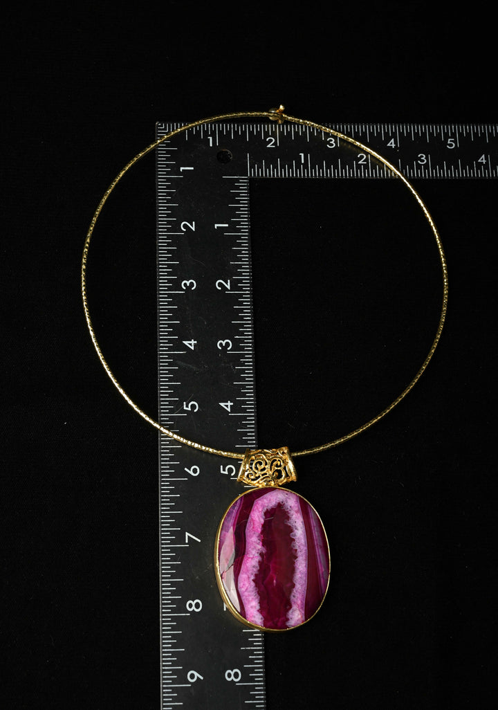 Hasli Necklace with Purple Lace Agate Pendant