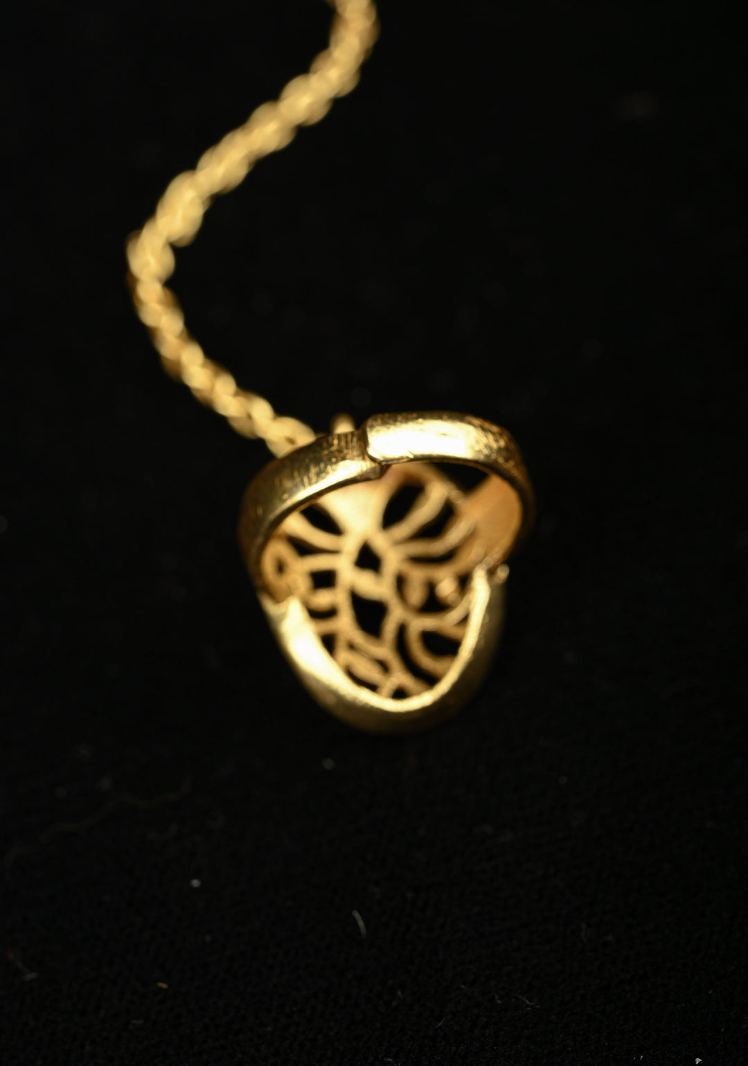 Hathphool Gold Tree of life Design Ring with  Bracelet With Pearls Strand