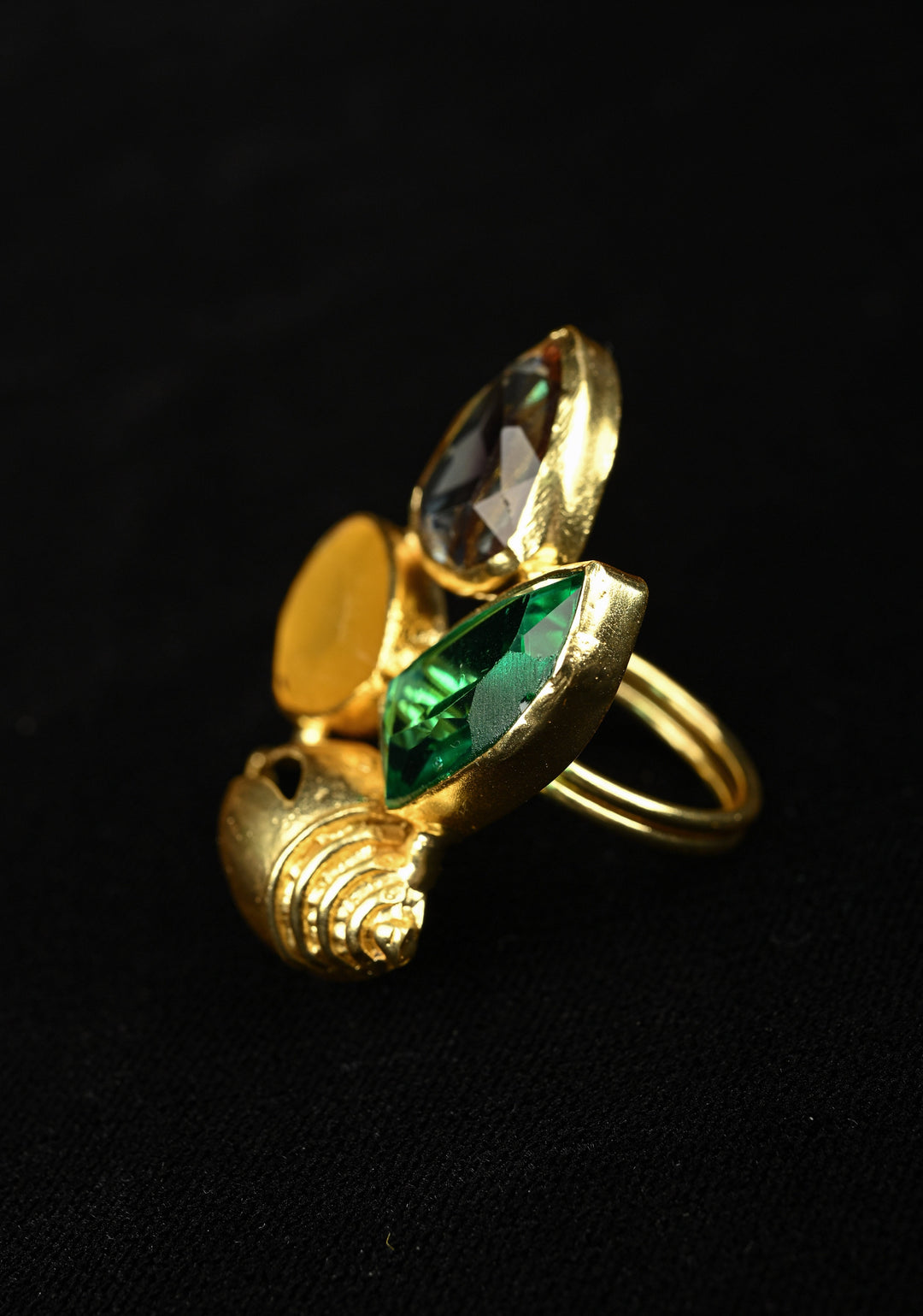Ocean Theme Gold Tone Shell Motif Ring with Multicolor Glass stones