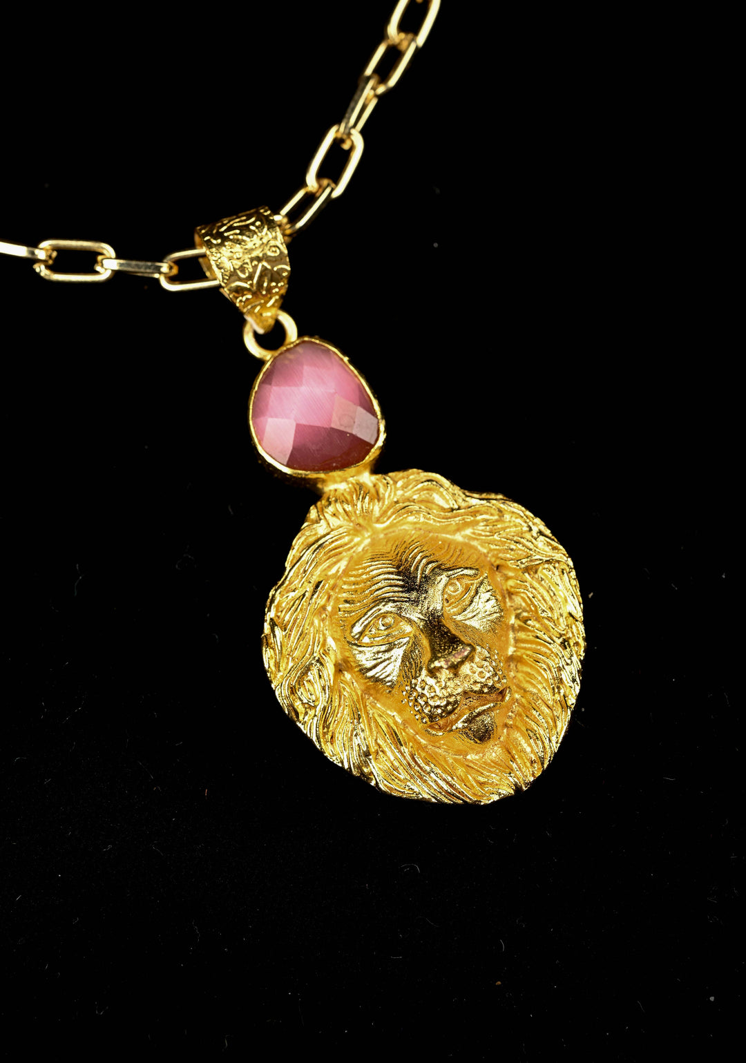 Monalisa Stone Lion Head Pendant Necklace